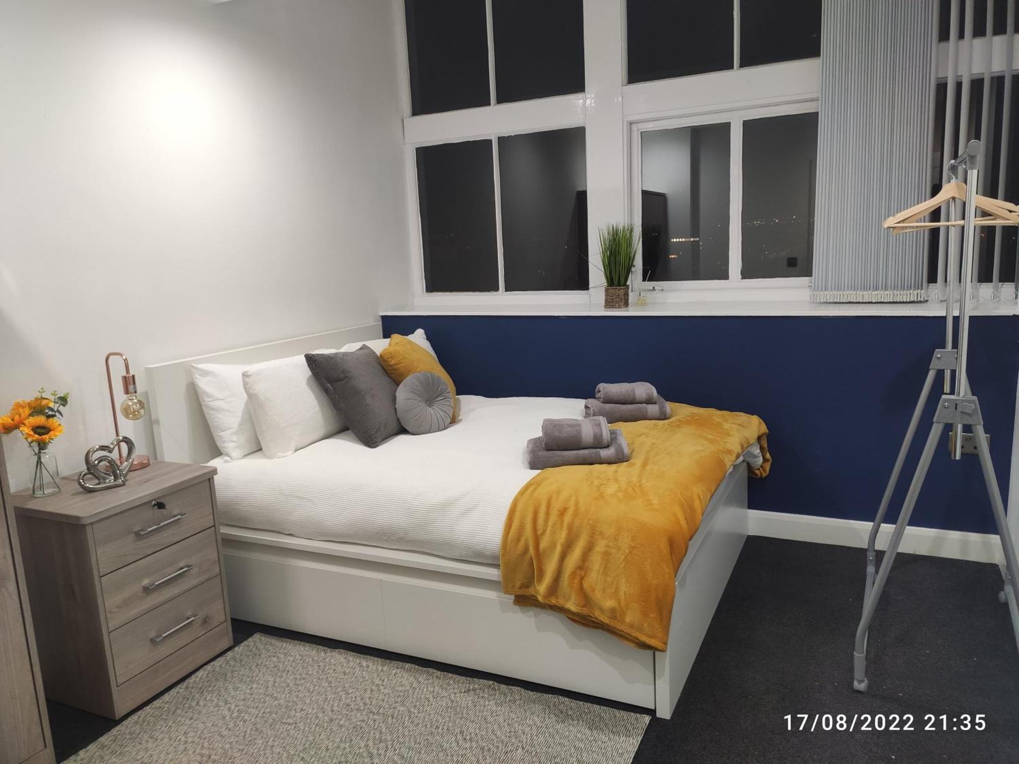 Sky Apartments Bradford  Room photo