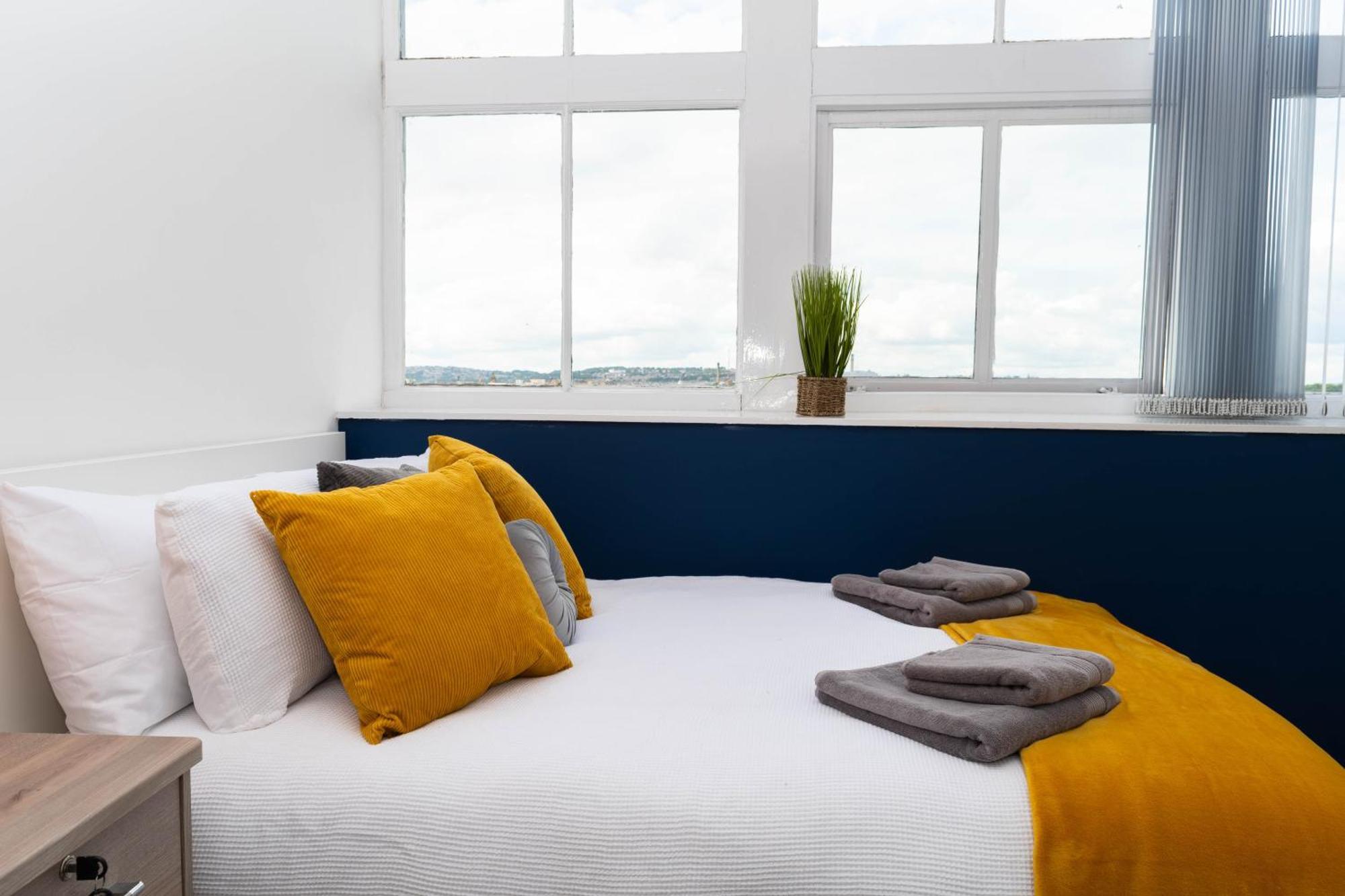 Sky Apartments Bradford  Room photo